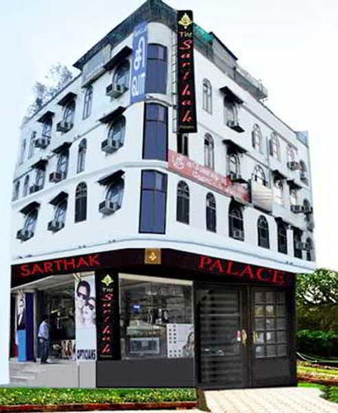 Hotel Sarthak Palace Near Karol Bagh Metro Station New Delhi מראה חיצוני תמונה
