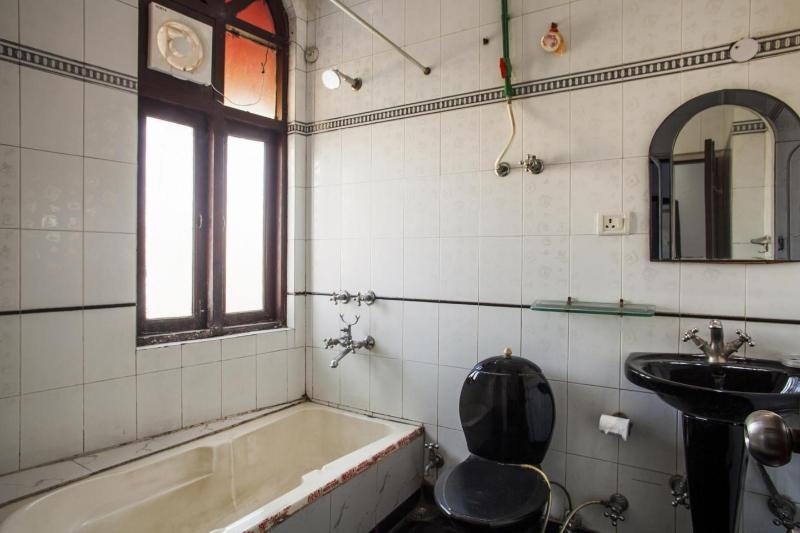 Hotel Sarthak Palace Near Karol Bagh Metro Station New Delhi מראה חיצוני תמונה