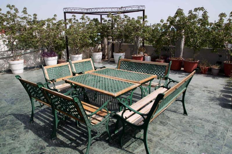 Hotel Sarthak Palace Near Karol Bagh Metro Station New Delhi מראה חיצוני תמונה